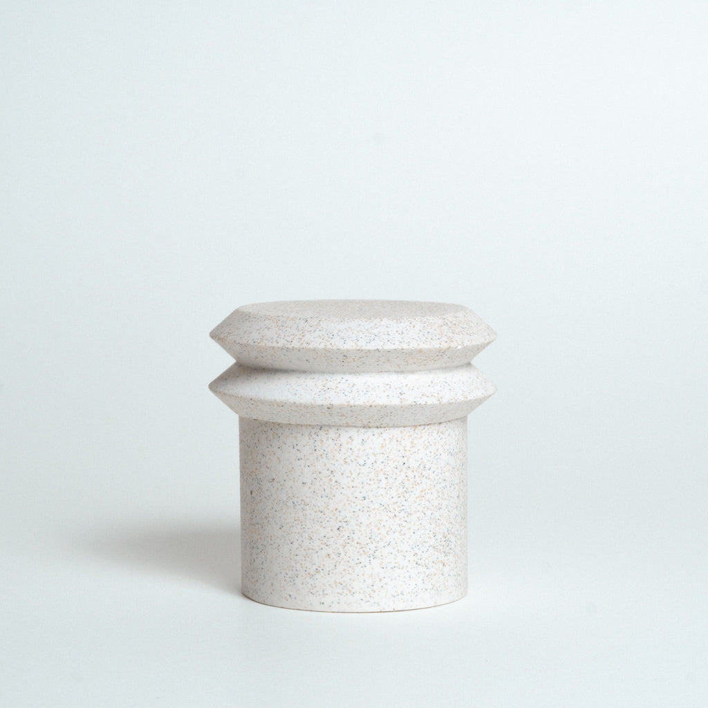 Top heavy JAR WHITE